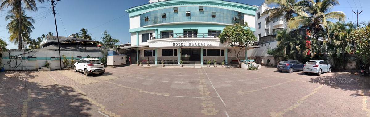 Hotel Swaraj Delux Shirdi - budget family hotel near Sai Baba Temple with free parking on Nagar Manmad Highway